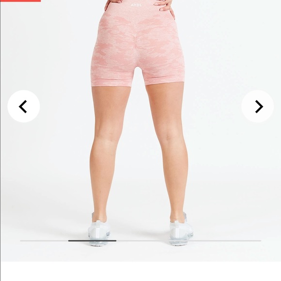 AYBL camo seamless shorts- S - Picture 6 of 6